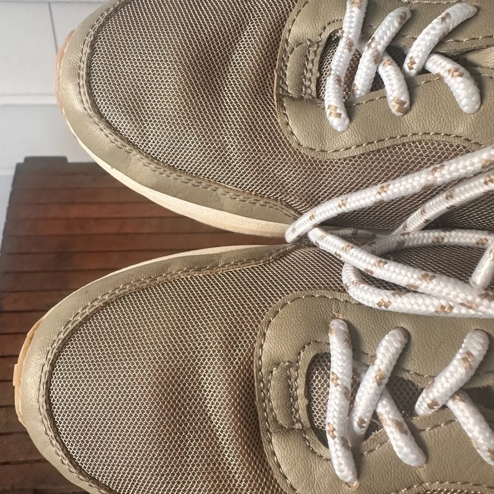 A New Day women's taupe athletic shoes size 7.5